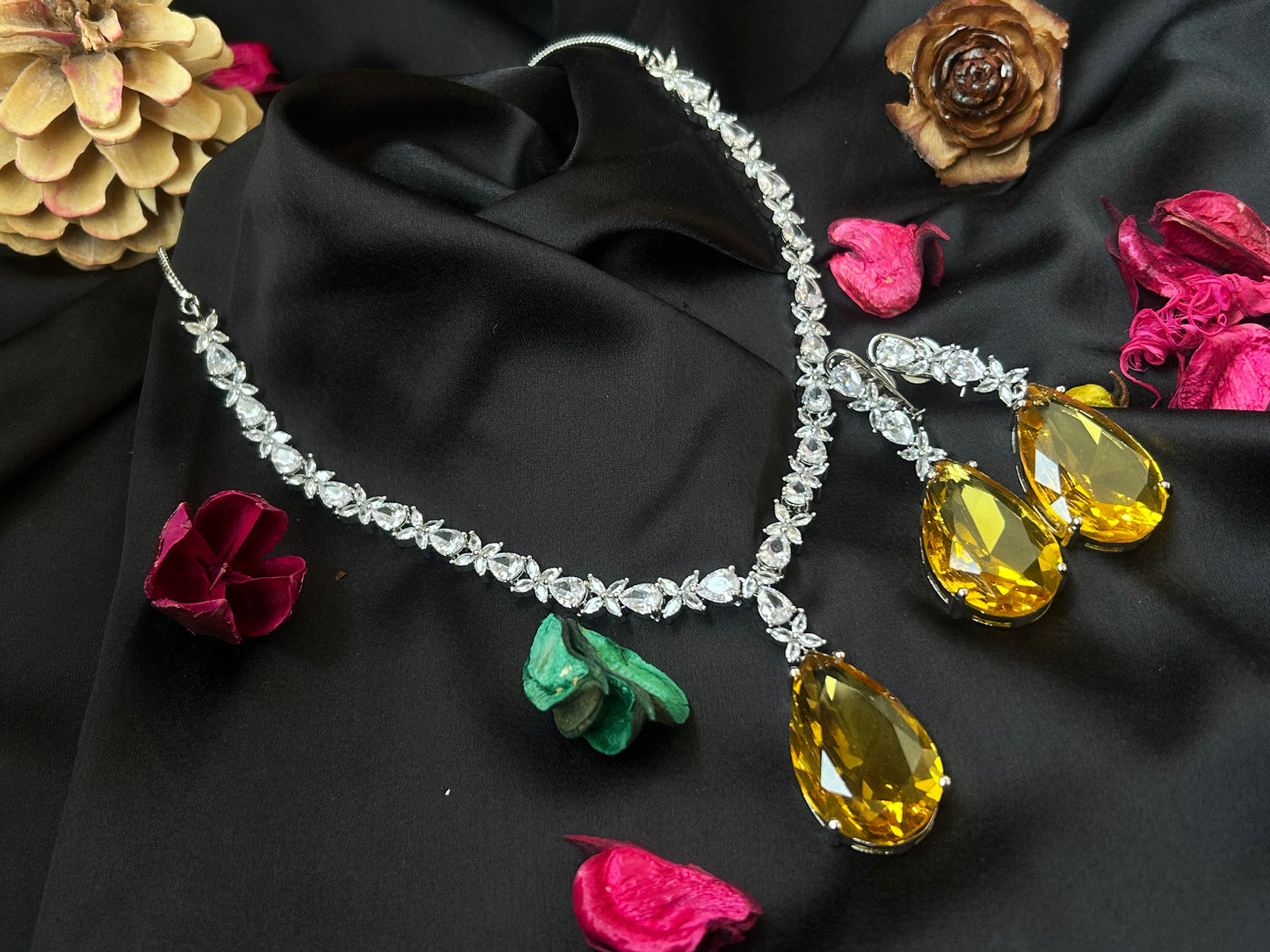 Deepika yellow pendant necklace