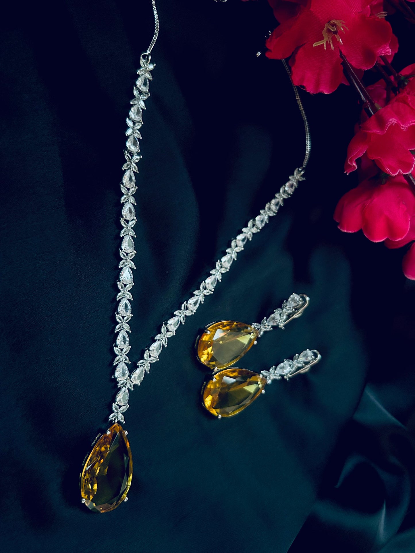 Deepika yellow pendant necklace