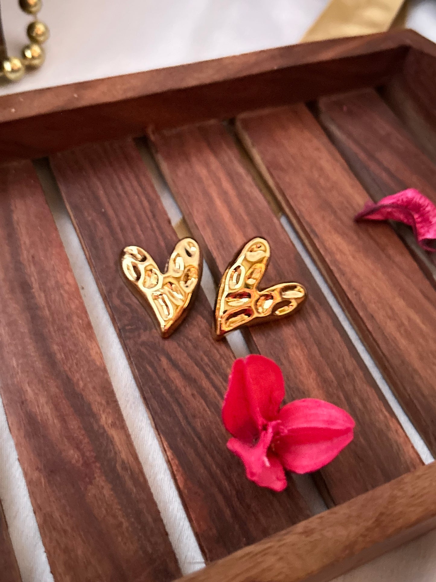 Velvet heart studs