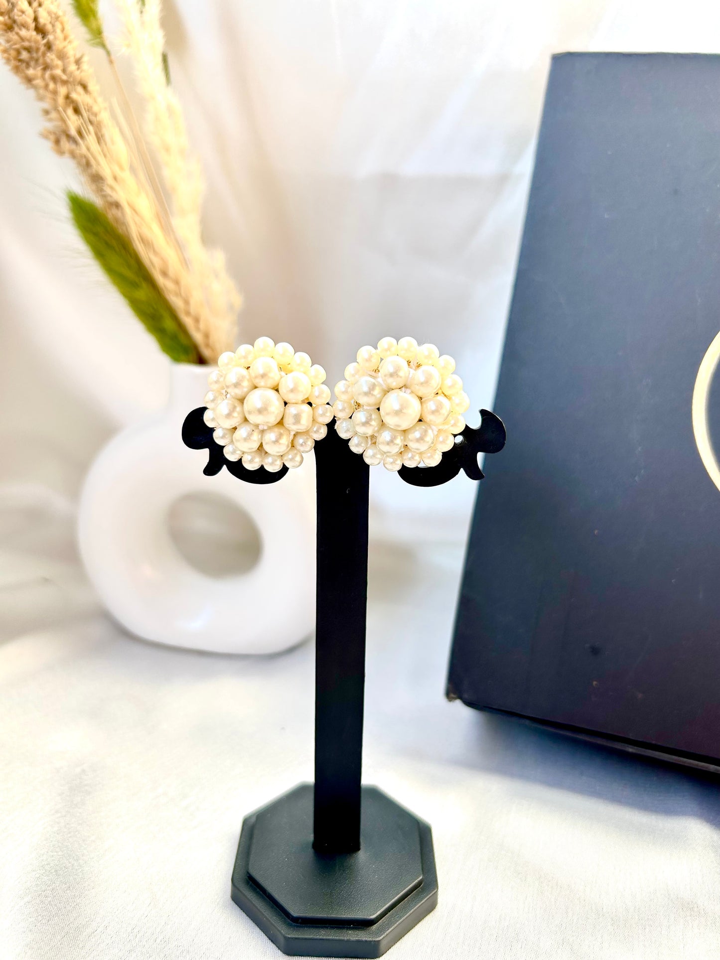 Aalia pearl layered choker set