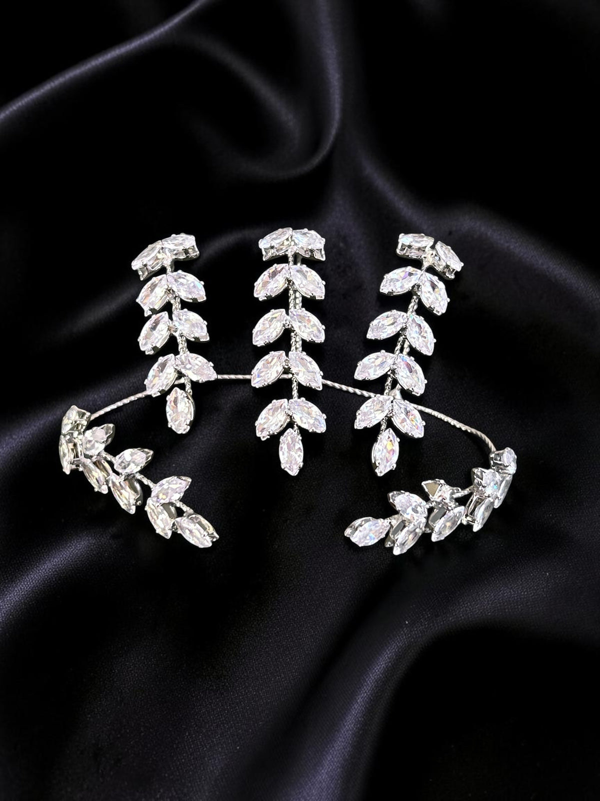 Simar Silver palm cuff