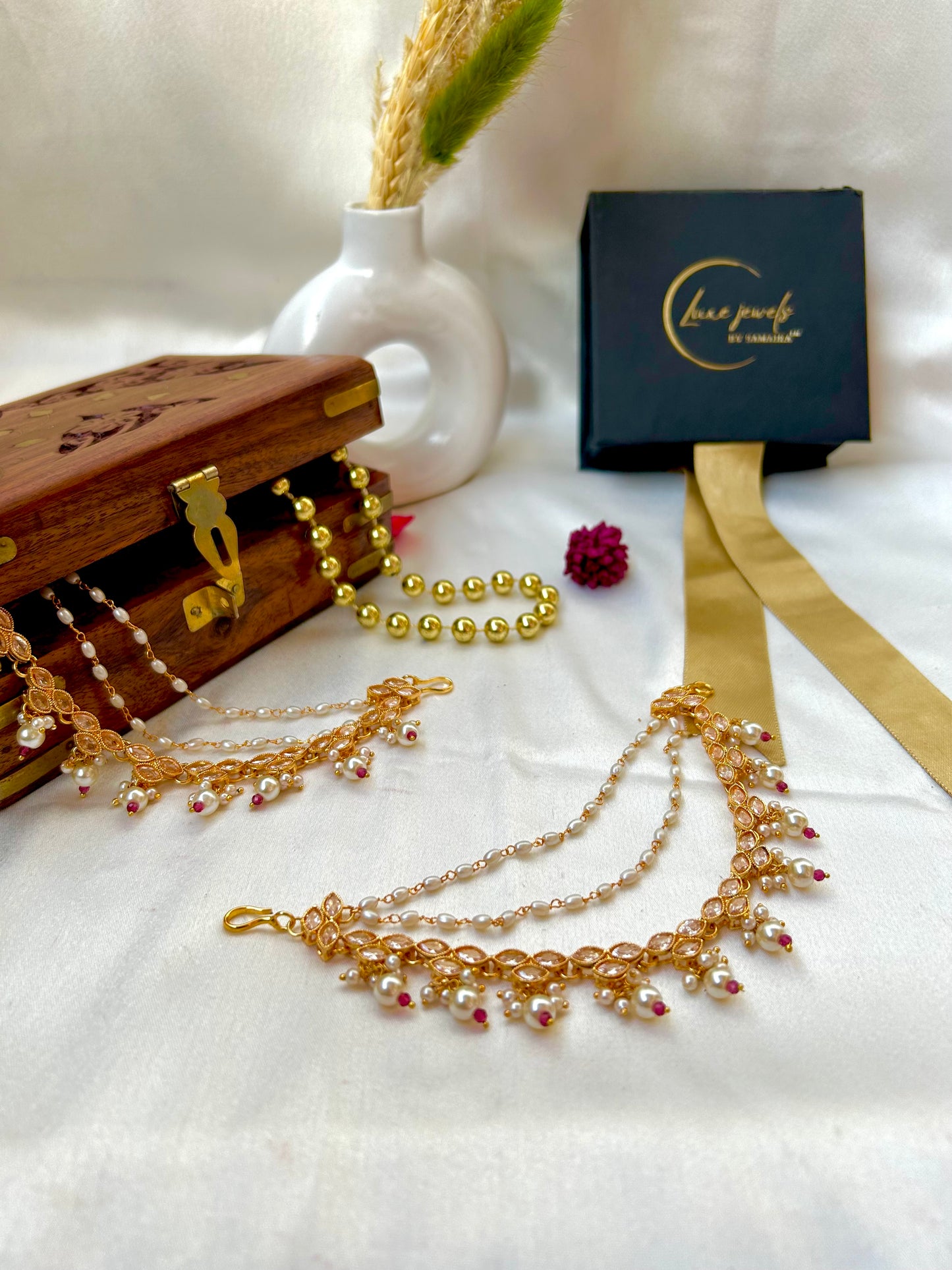 Shanvi Kaan Chain