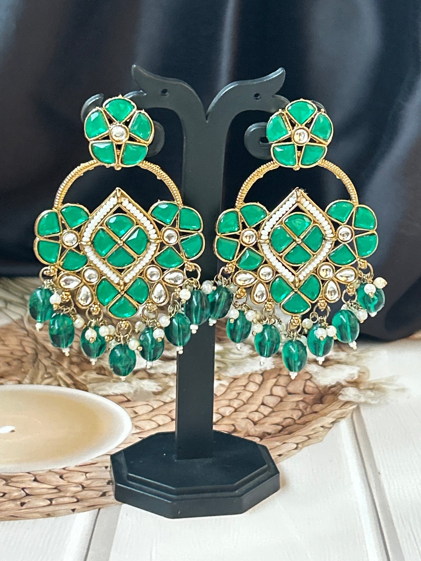Sitara Emerald Green chandbalis