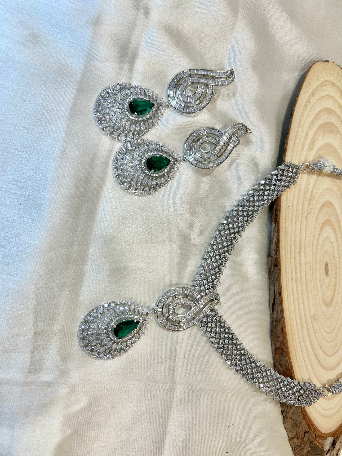 Sofia emerald necklace