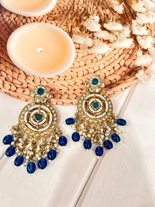 Sara Navy chandbalis