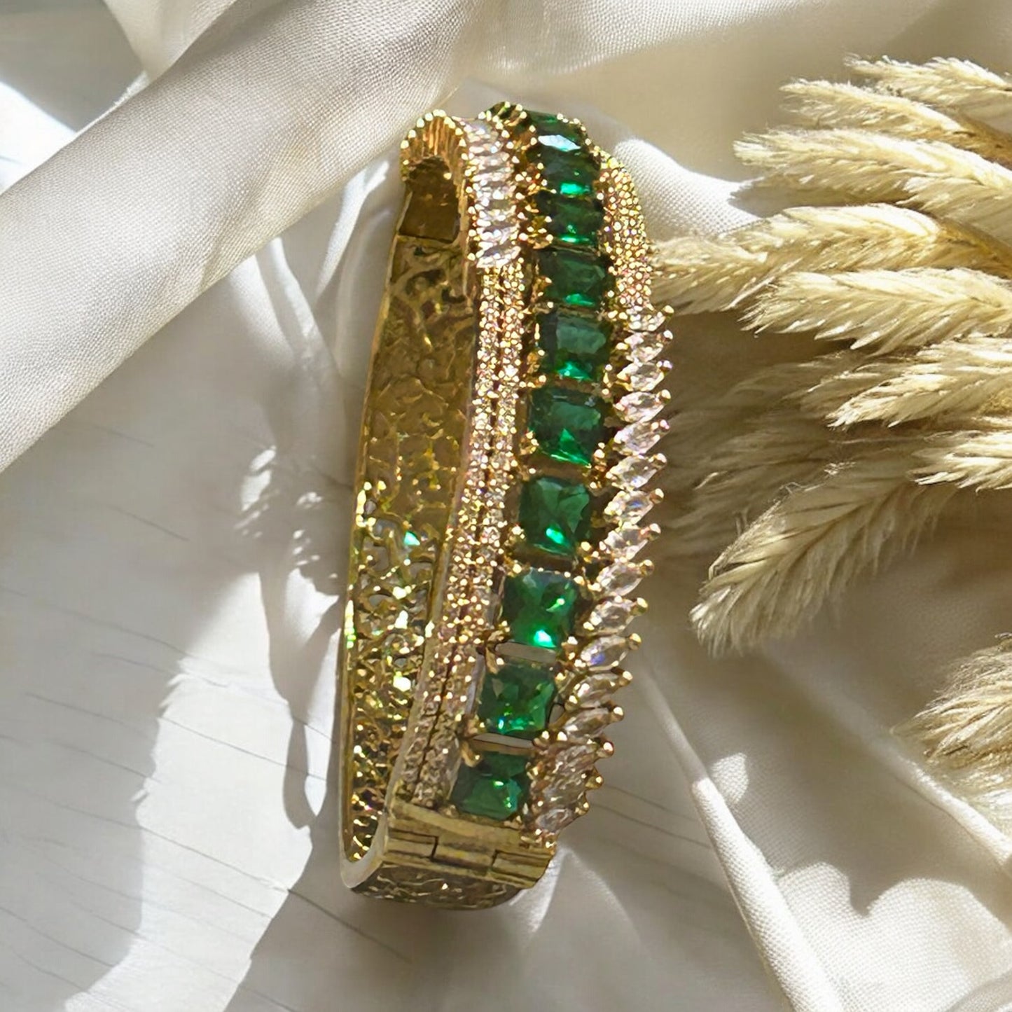 Opulent Green Bracelet