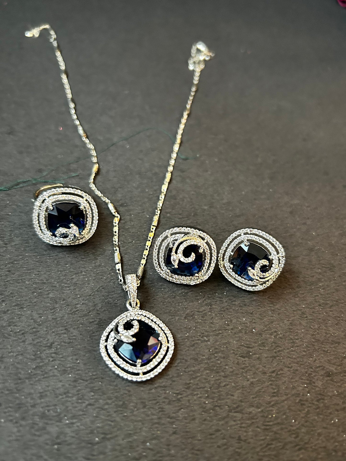 Khwaish navy pendant set with ring