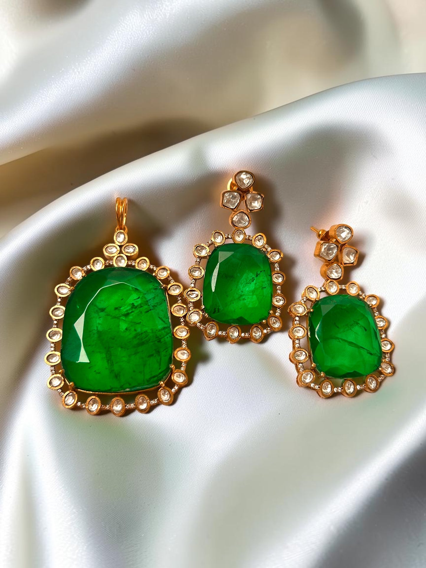 Eva Emerald Doublet pendant set
