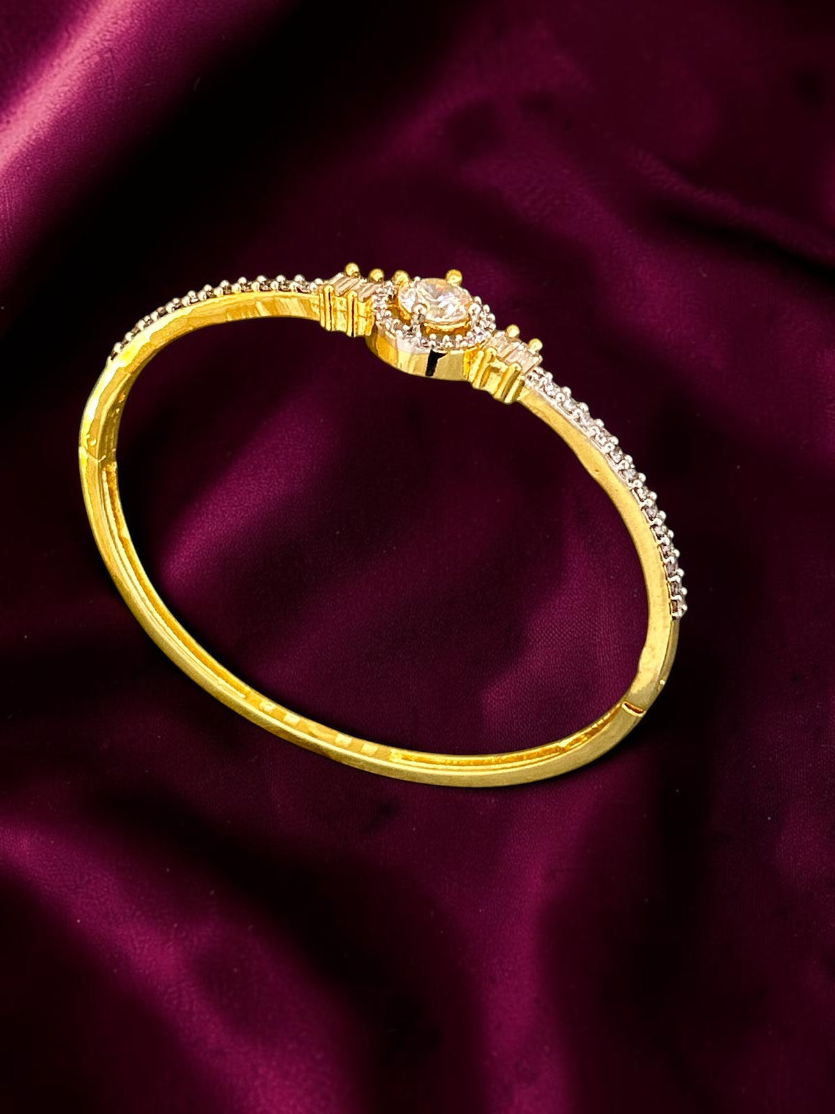 Aayra Golden Bracelet