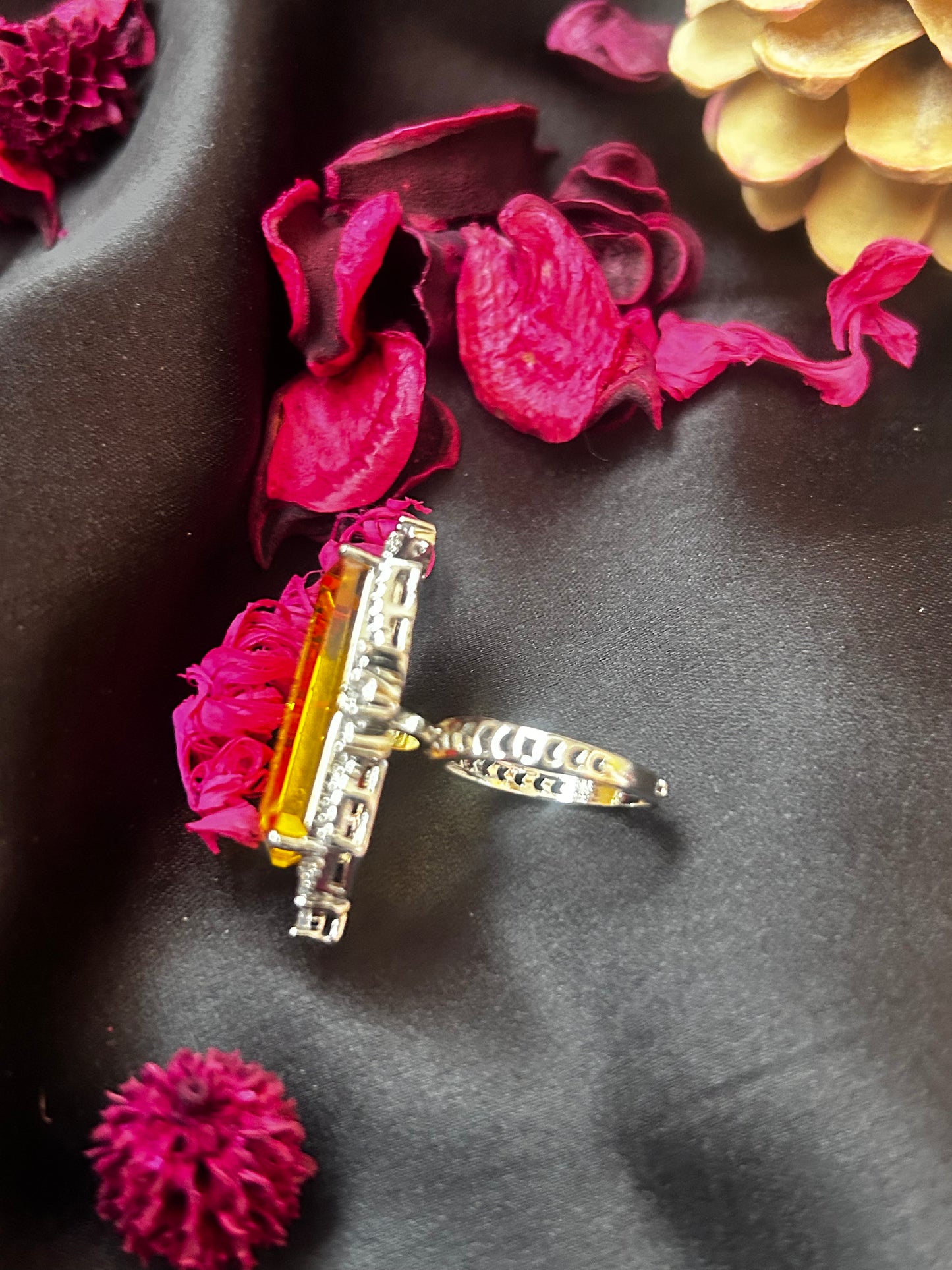 Alisha yellow ring