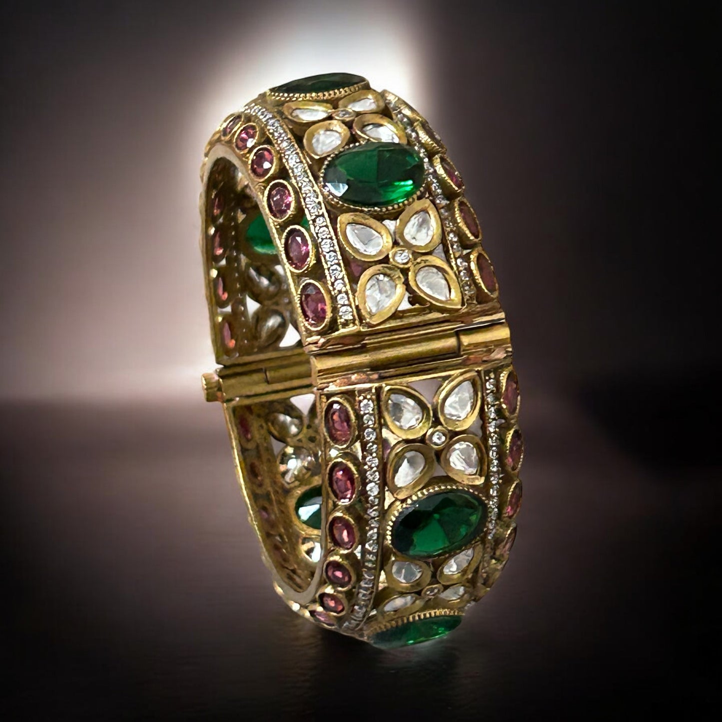 Elegant Green kundan Enamel Kada