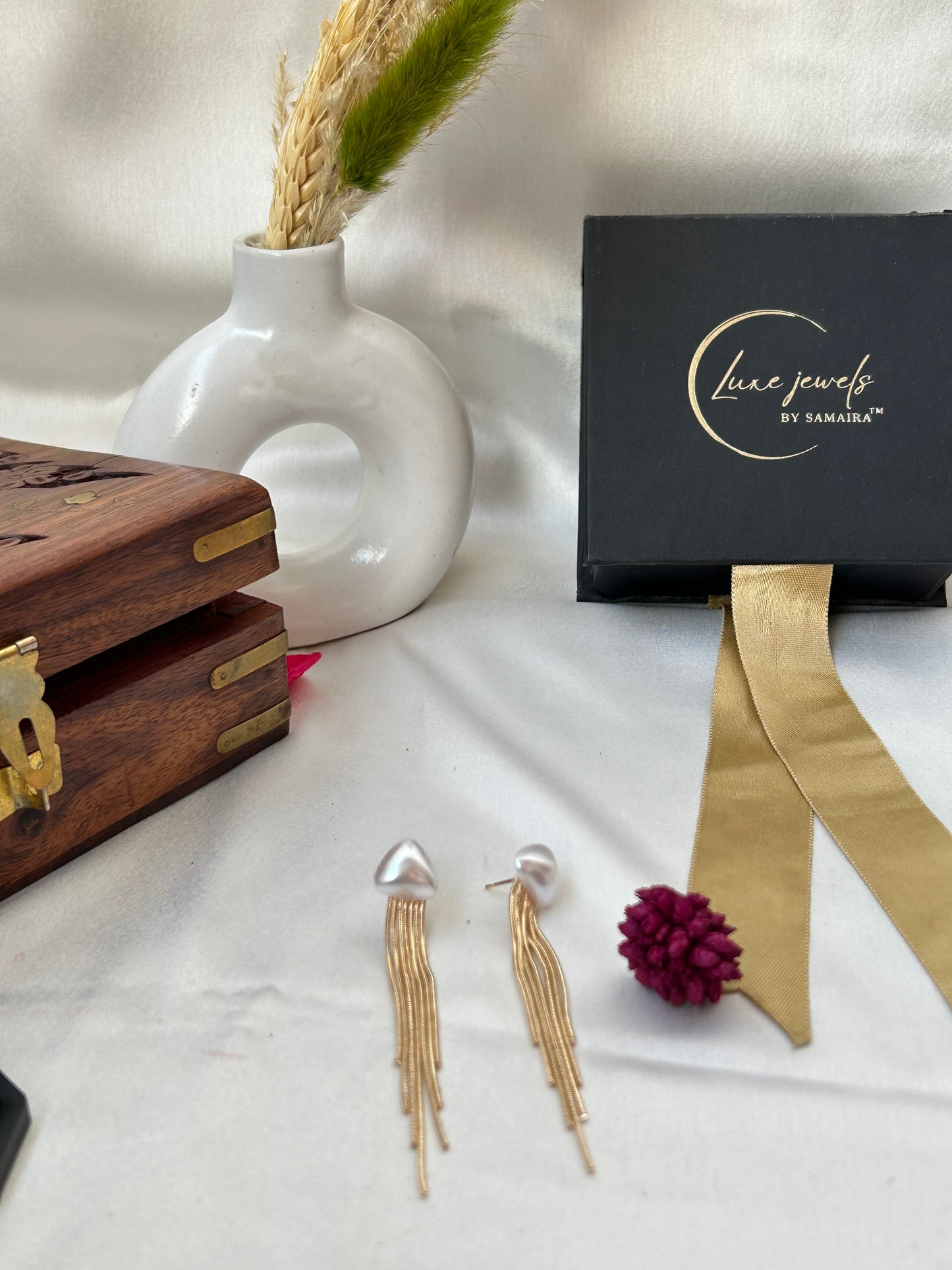kavish golden pearl earrings