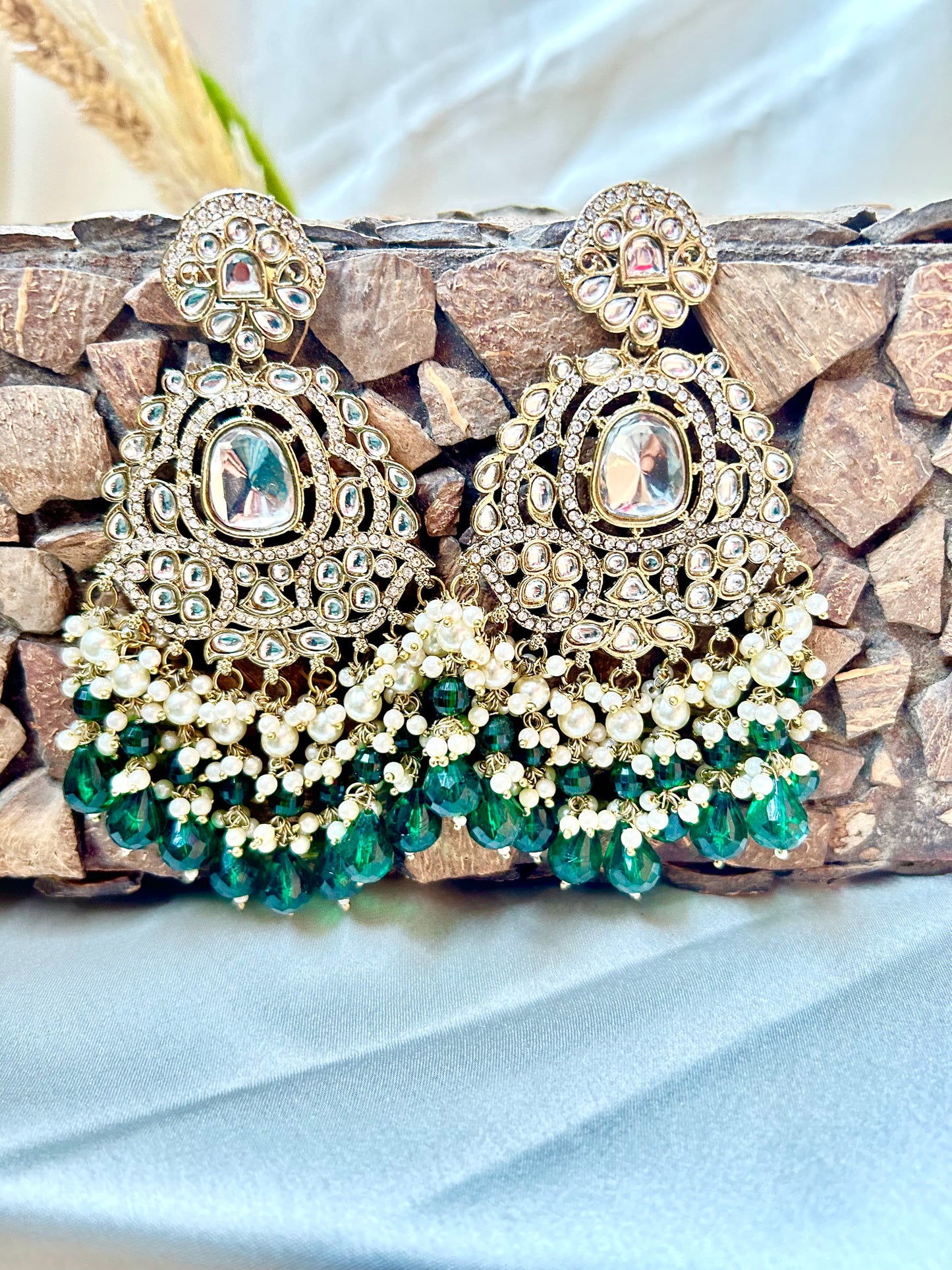 Bhavya Green Chandbali
