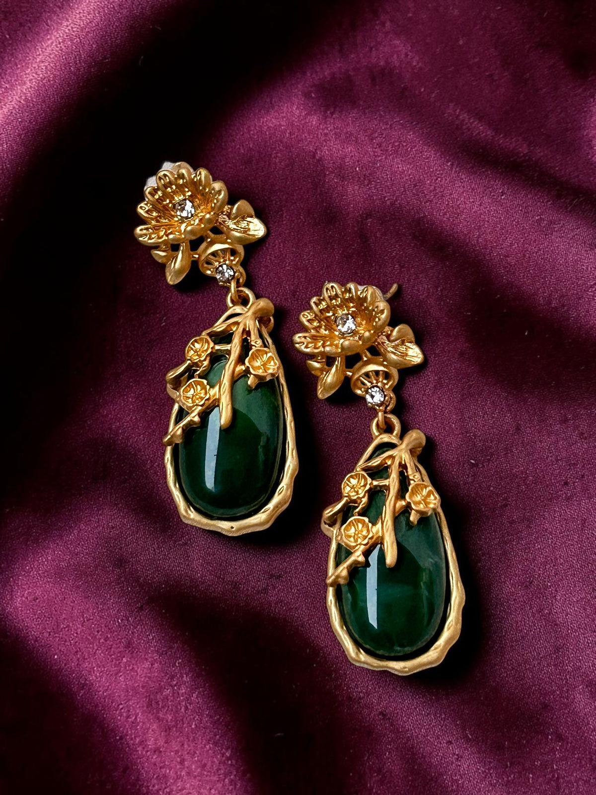 Emerald Aura Earrings