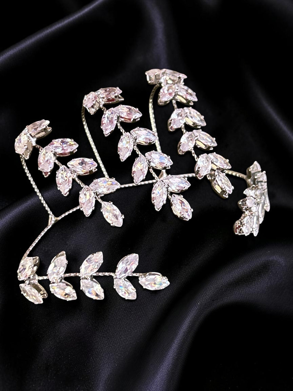Simar Silver palm cuff
