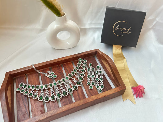 Layra Emerald Choker