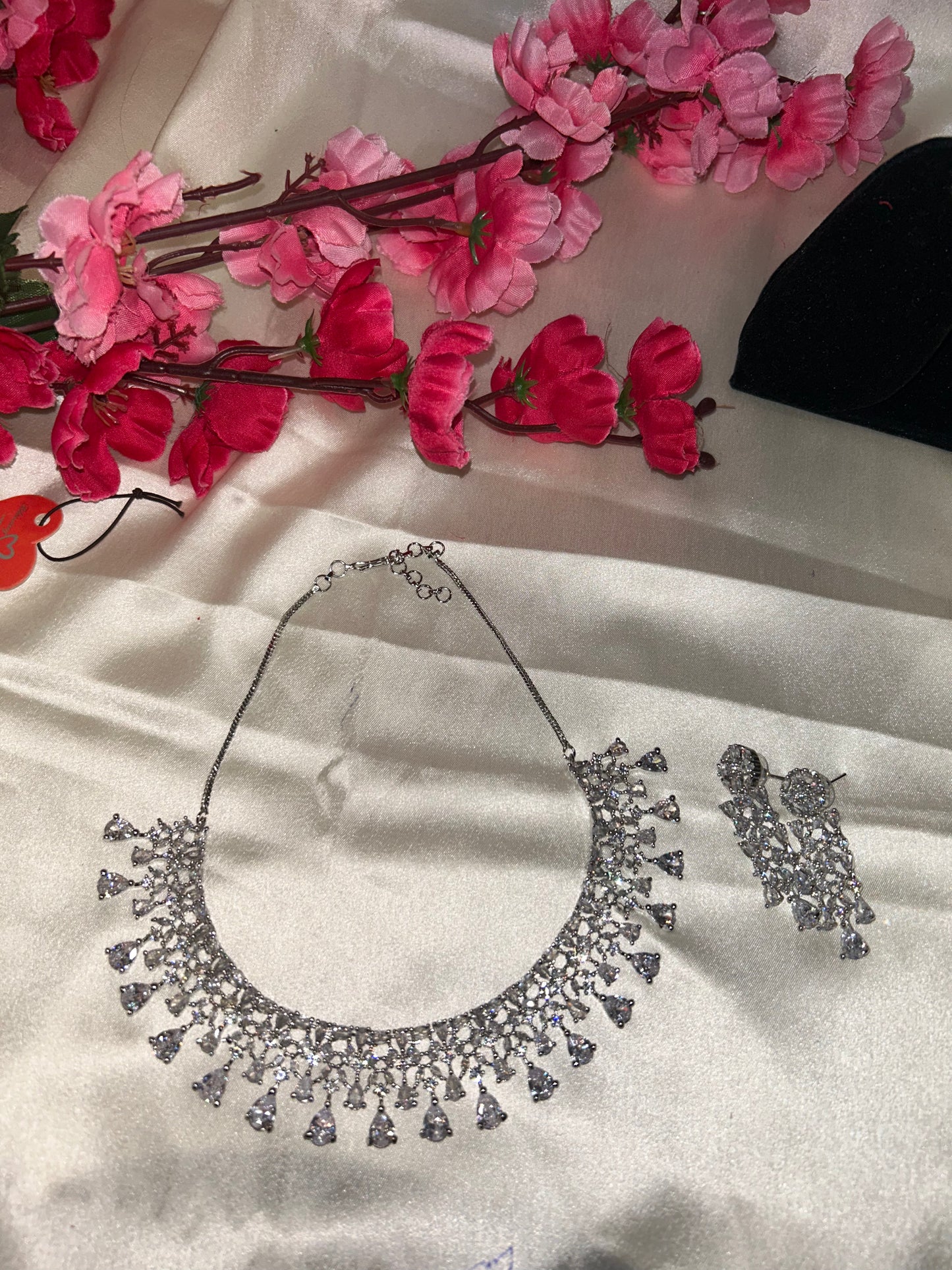 Ahana white necklace