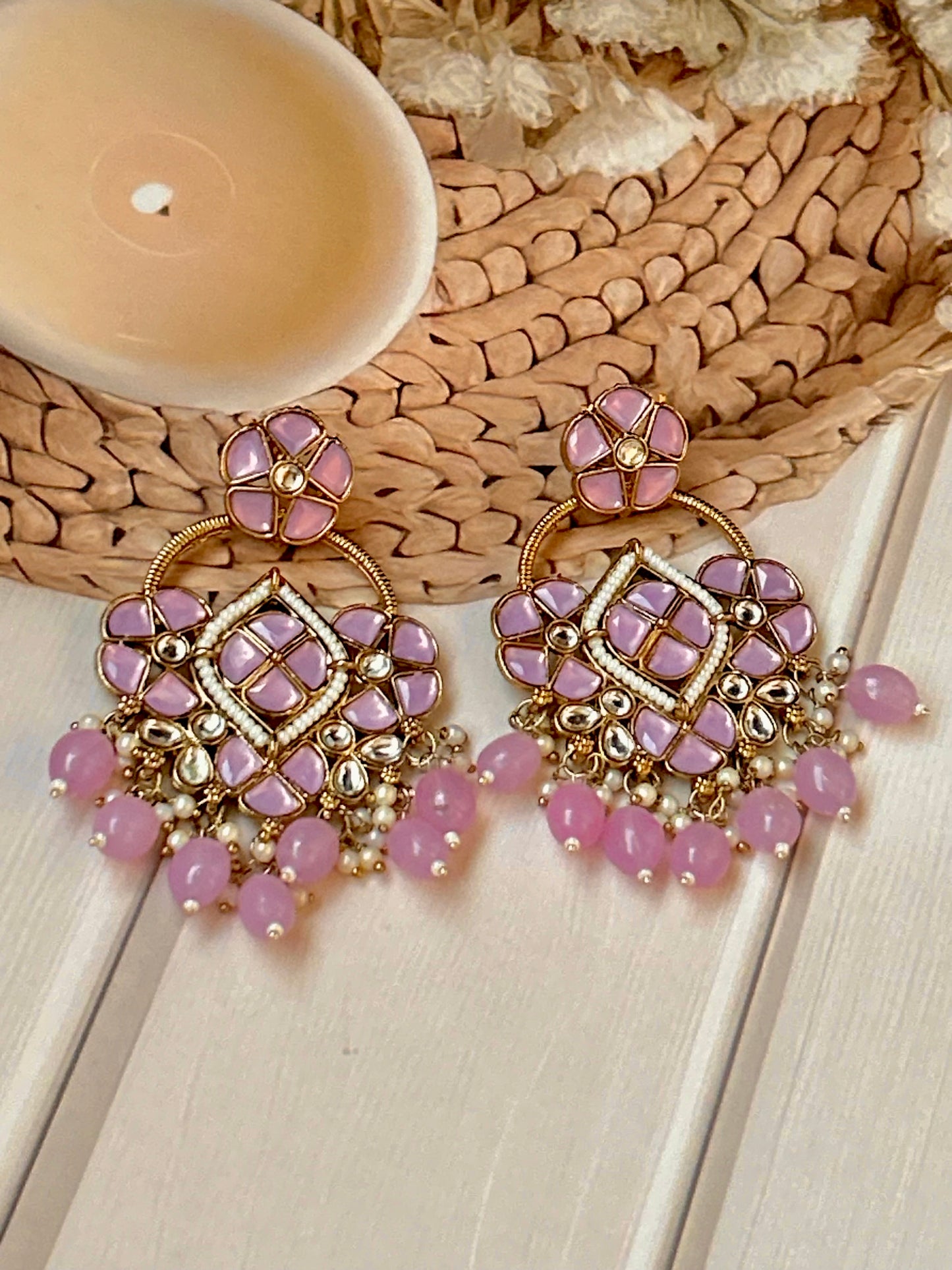 Sitara purple chandbalis
