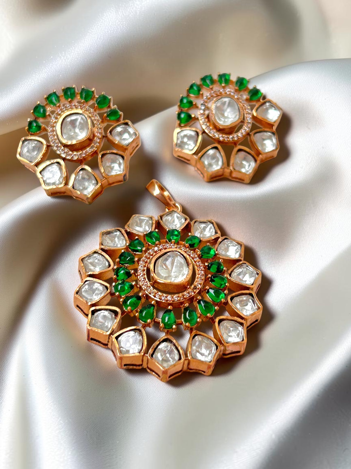 Panash Pendant Set