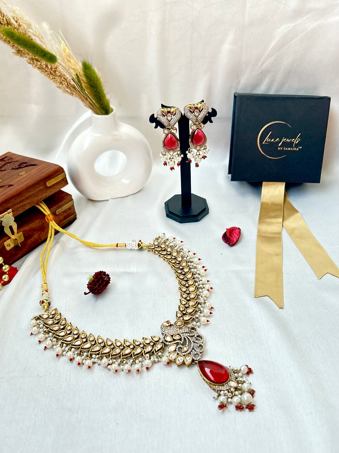 Arina red kundan necklaceset