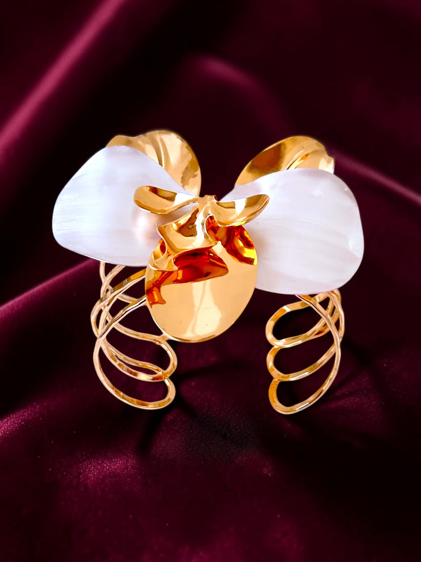Leaf of Luxury Bracelet
