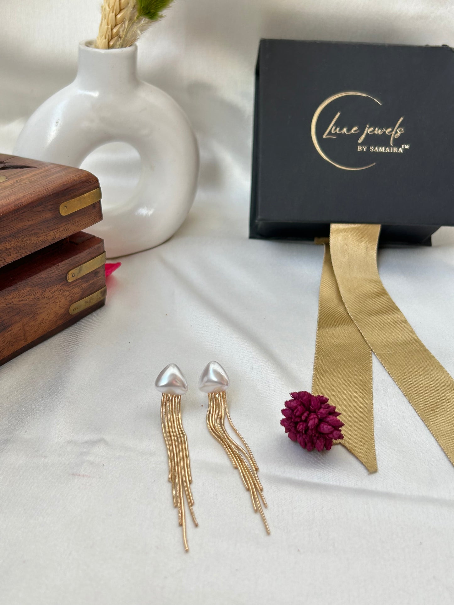 kavish golden pearl earrings