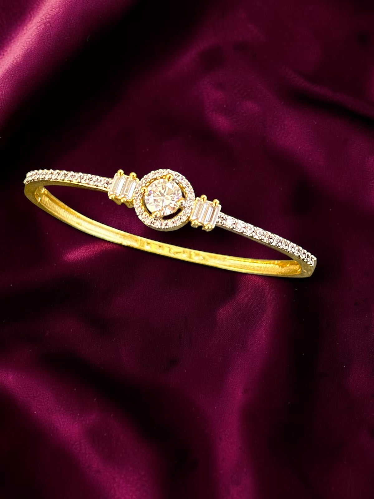Aayra Golden Bracelet