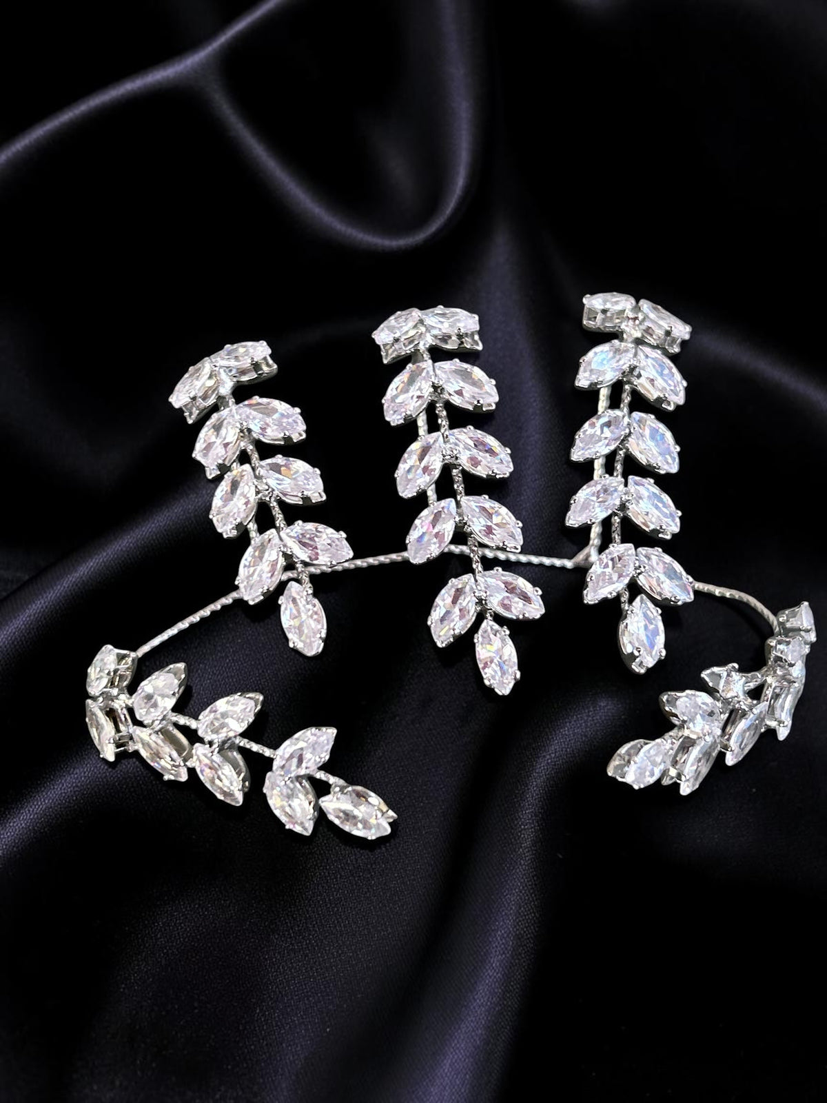 Simar Silver palm cuff