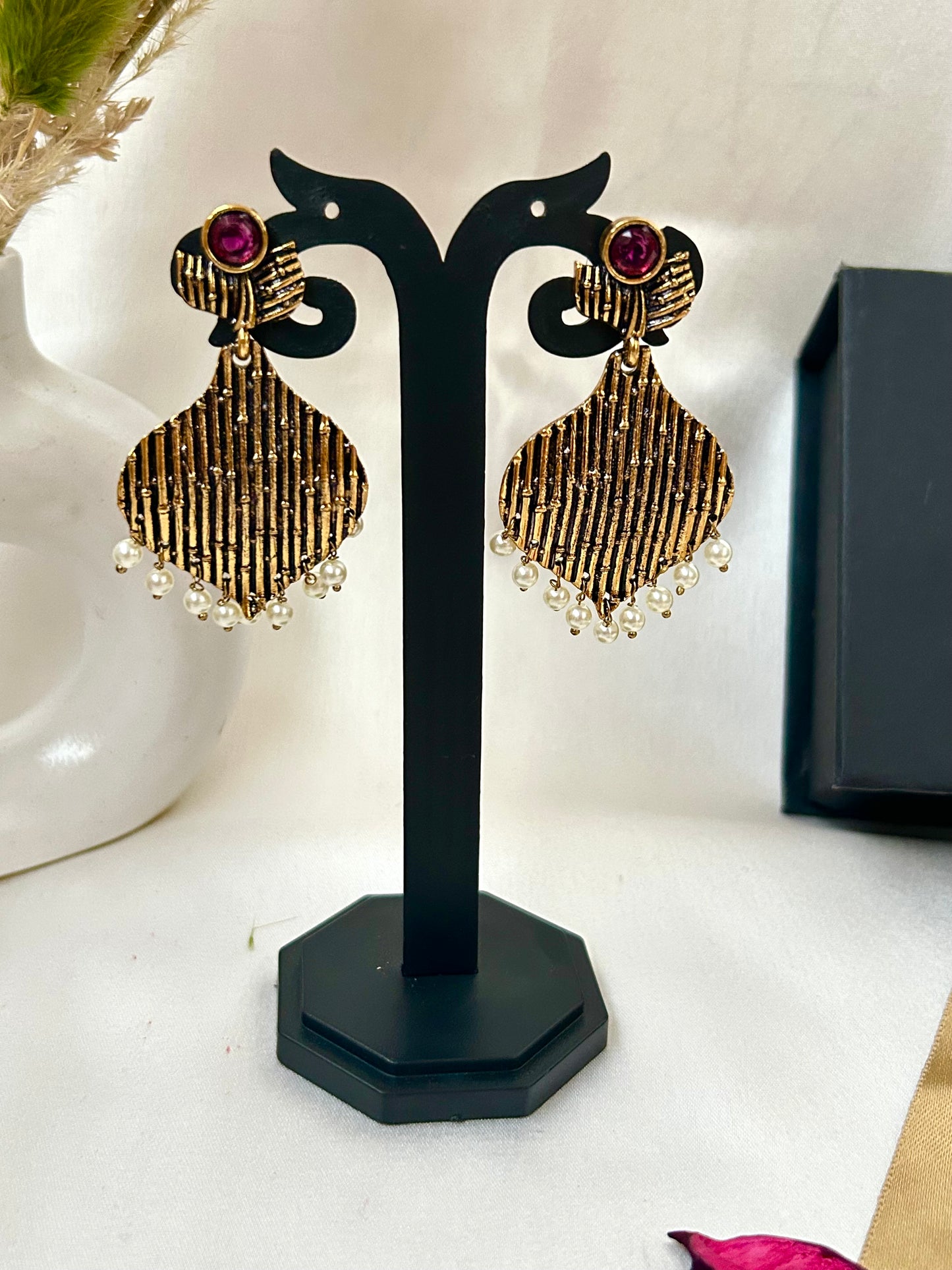 Aarav Red Earrings
