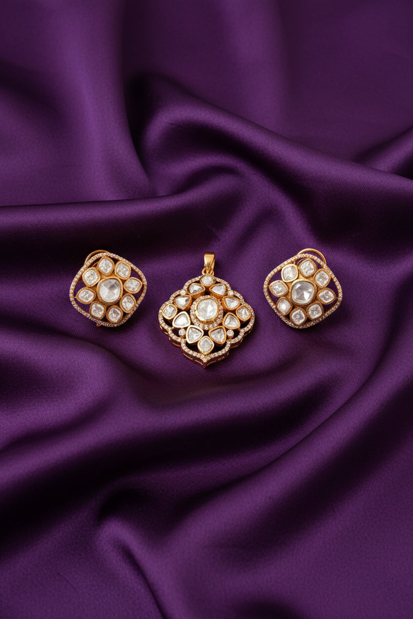 Riley Pendant set