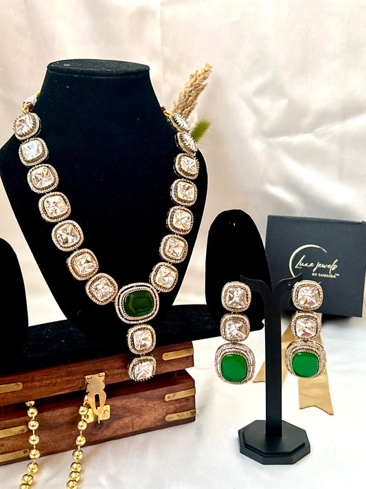 green kundan necklaceset