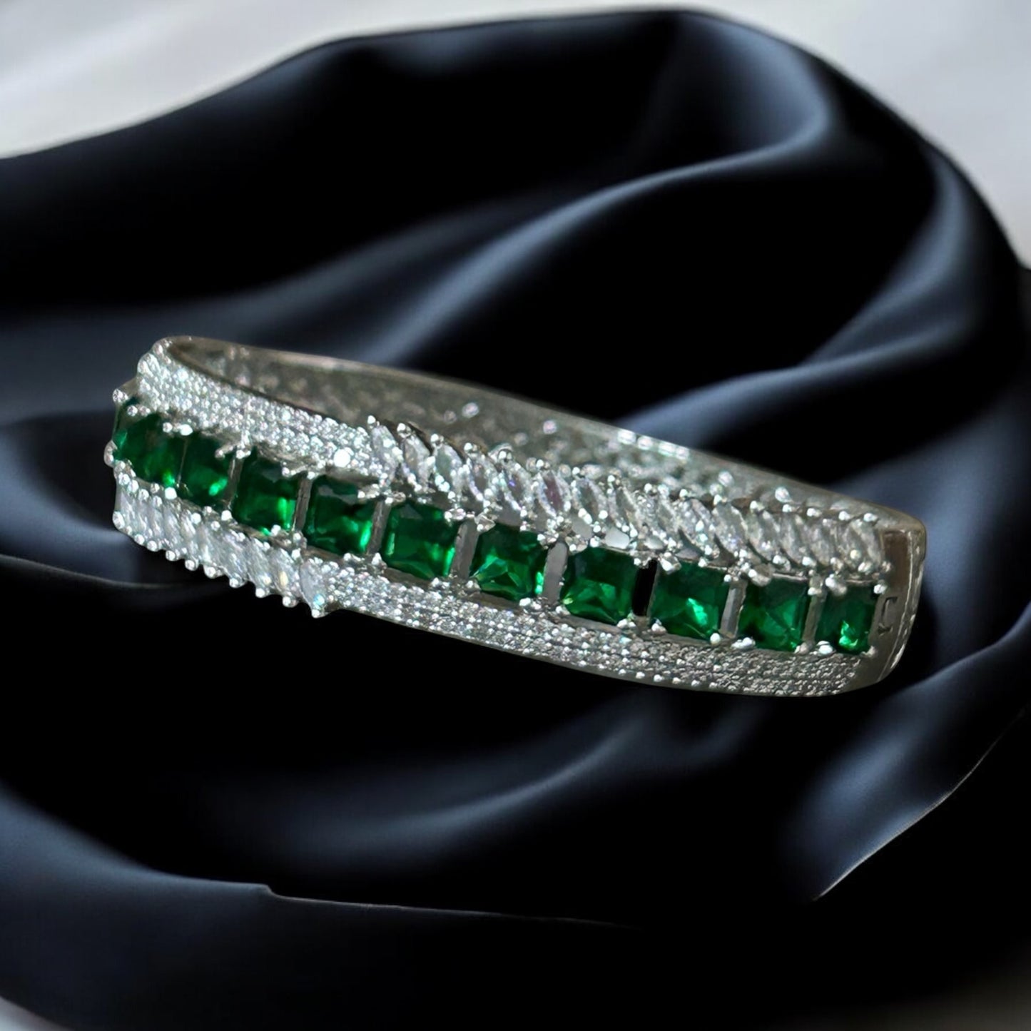 Diana Emerald  Bracelet