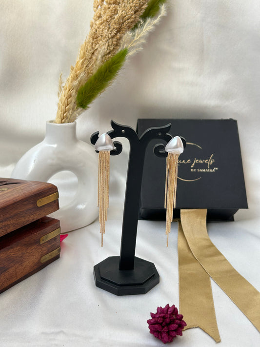 kavish golden pearl earrings