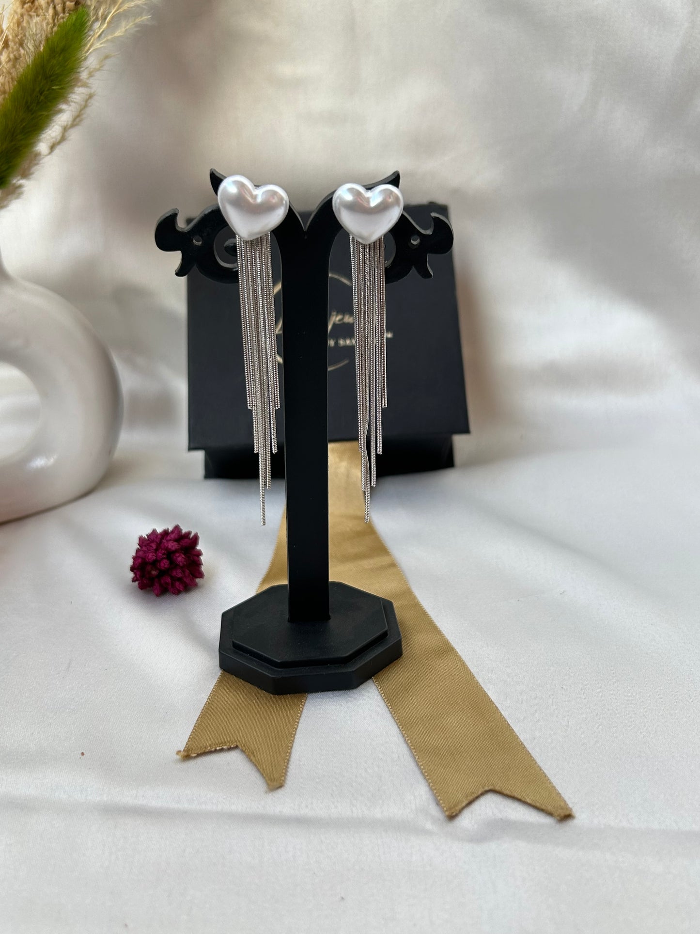 kanal silver pearl earrings