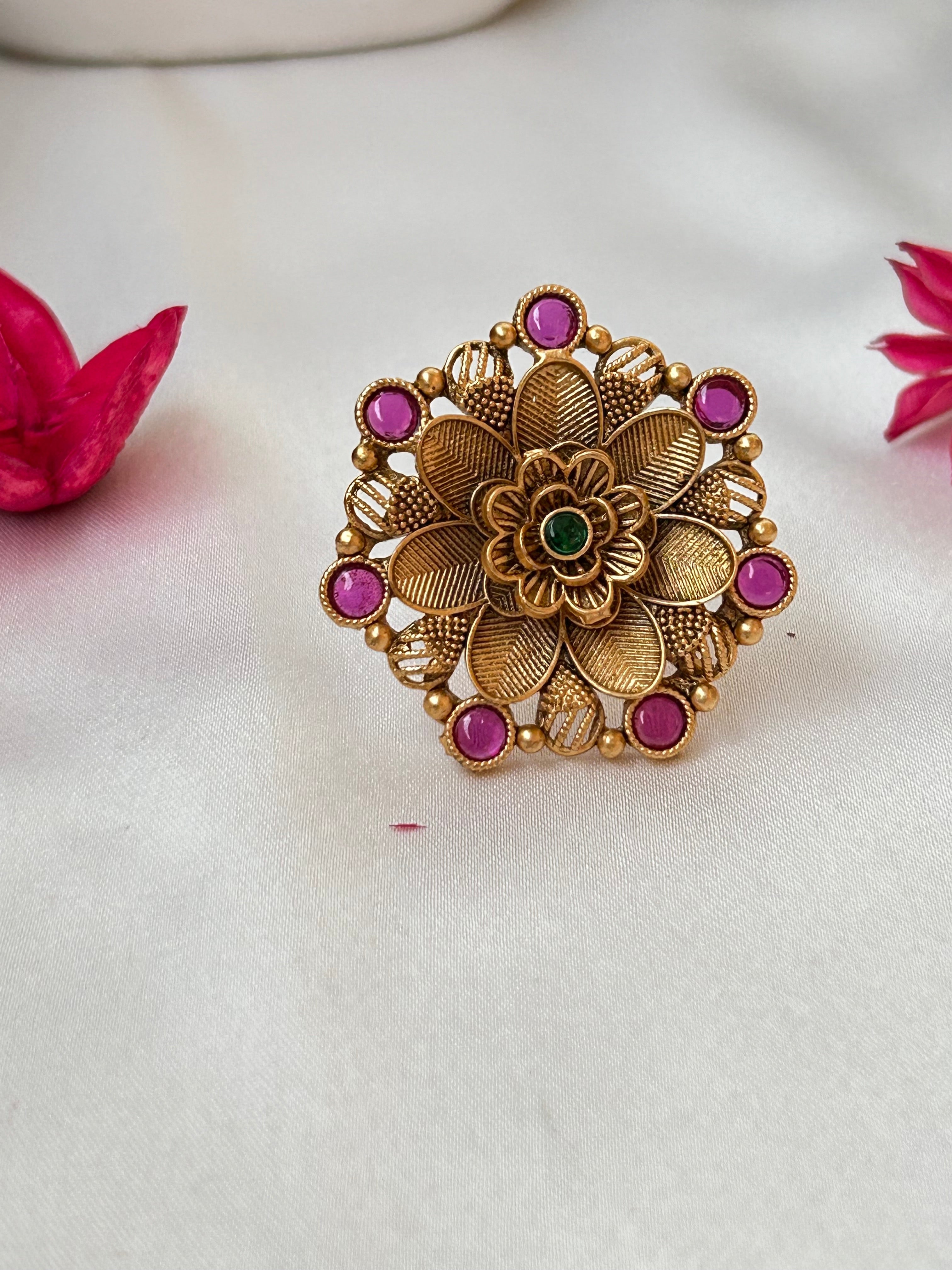 Unati Floral Ring – House Of Luxe by samaira