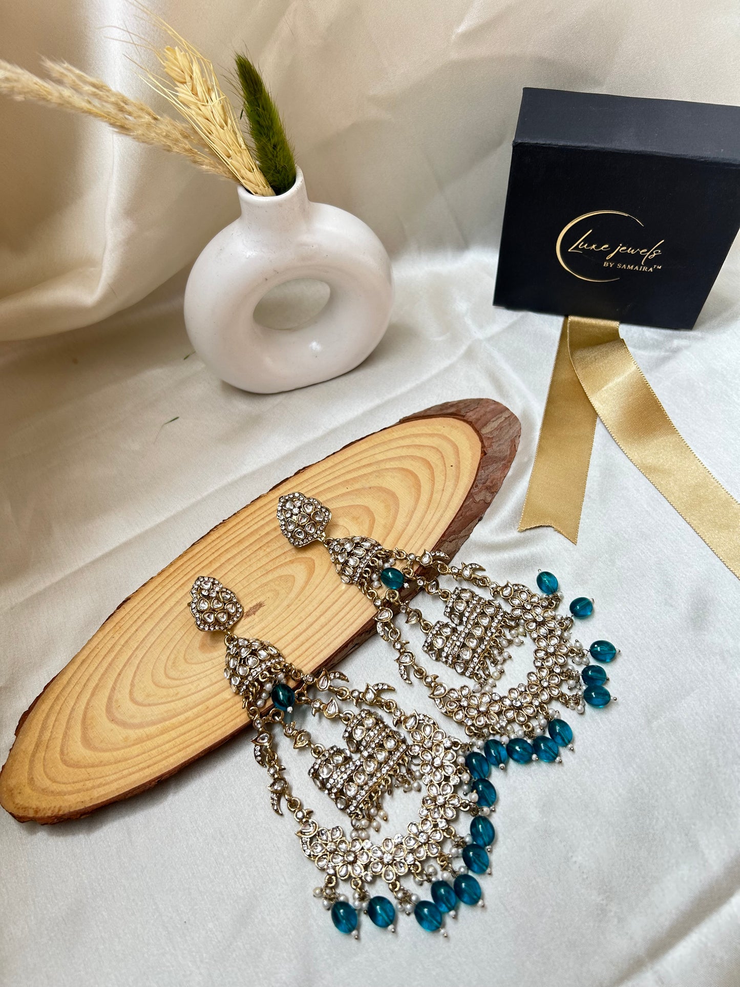 Aadhya Rama Blue  chandbalis