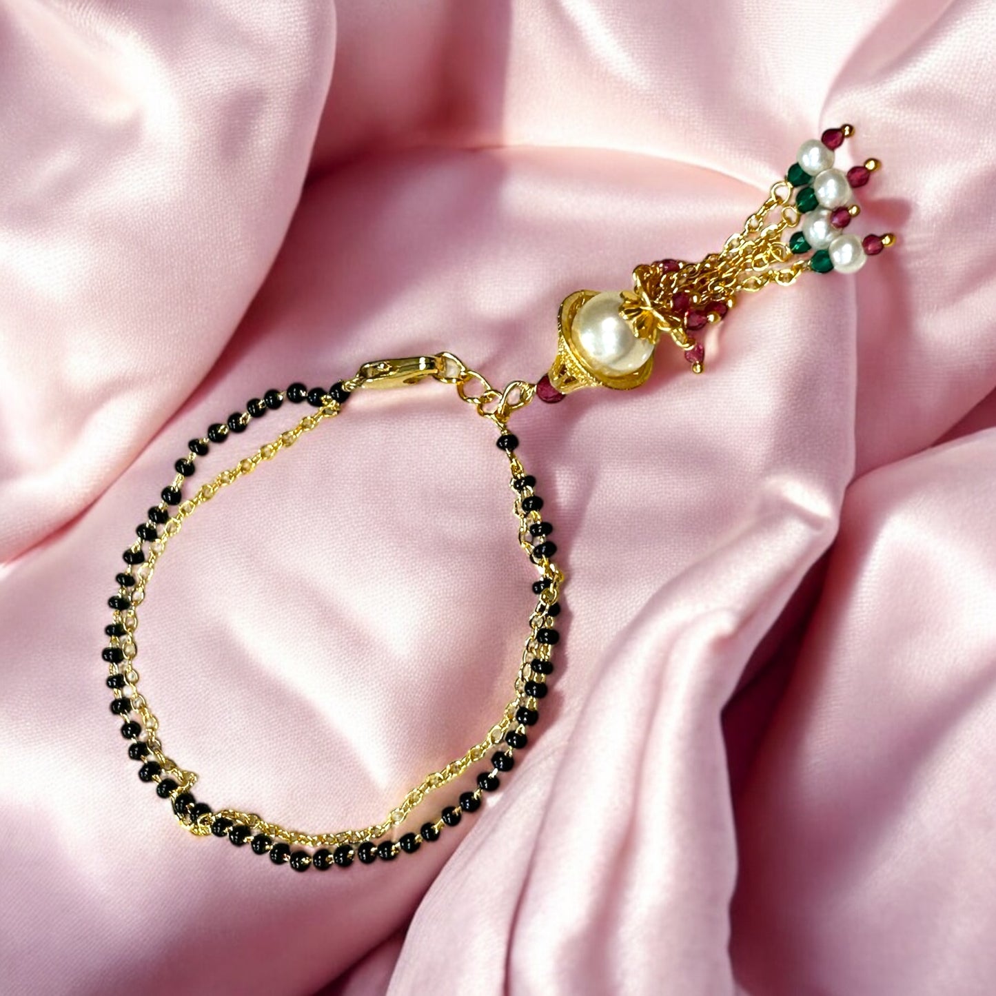 Aura Luxe Hand Mangalsutra
