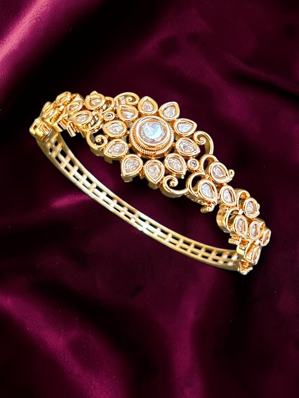 Akshara golden Bracelet