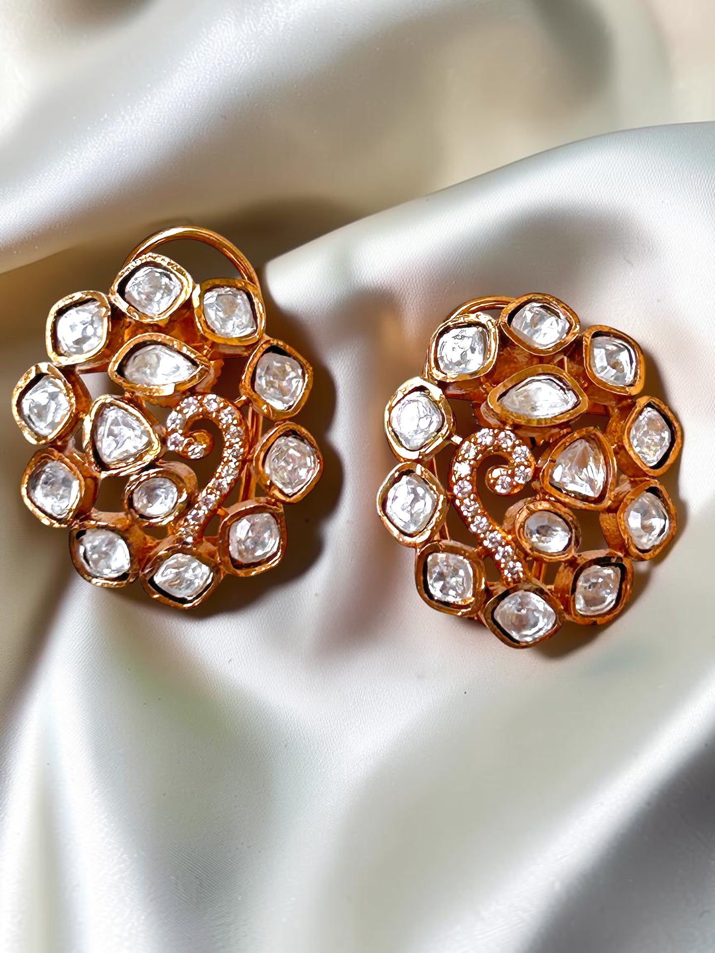 Sana pendent set