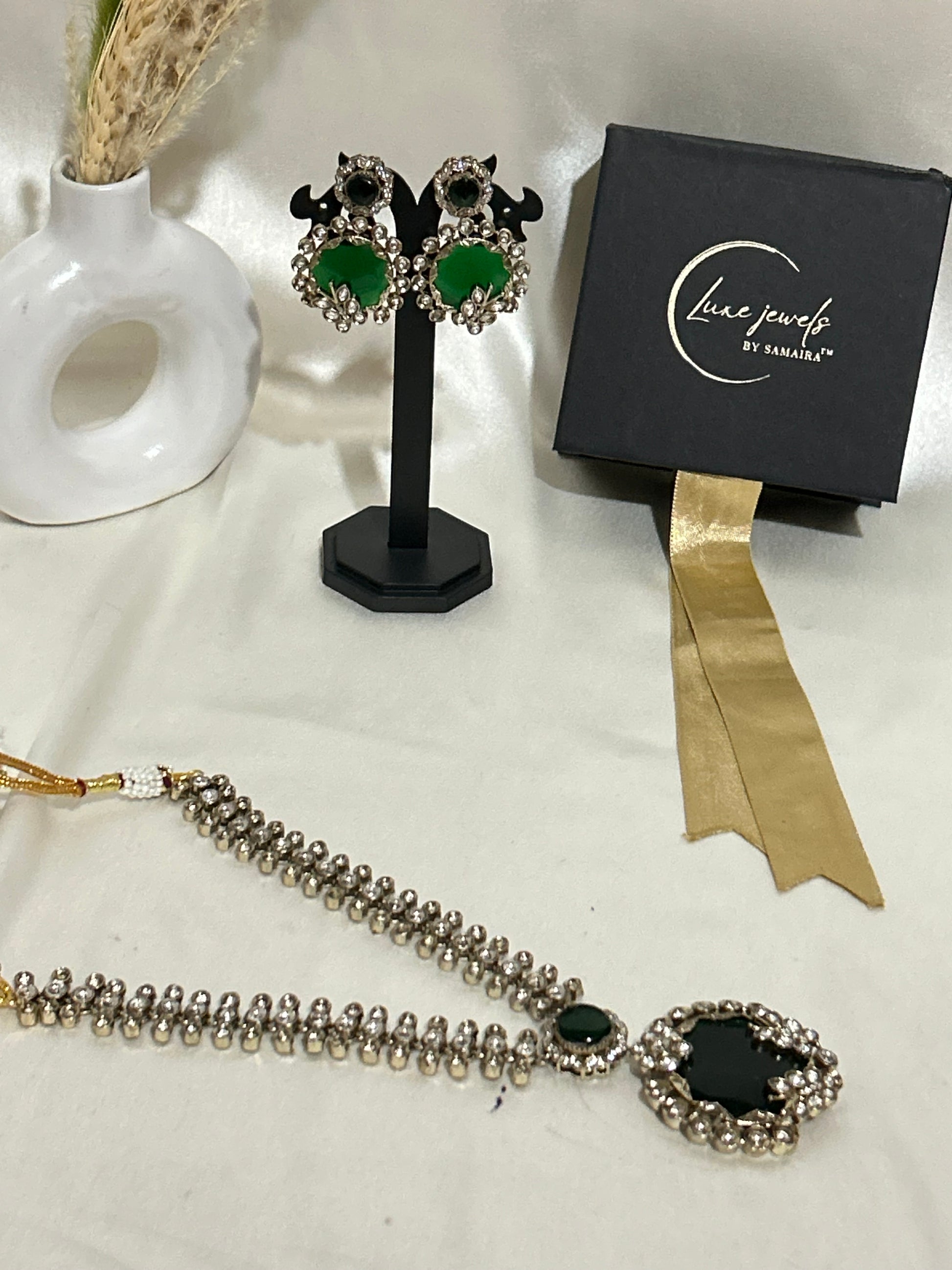 emerald green kundan necklaceset
