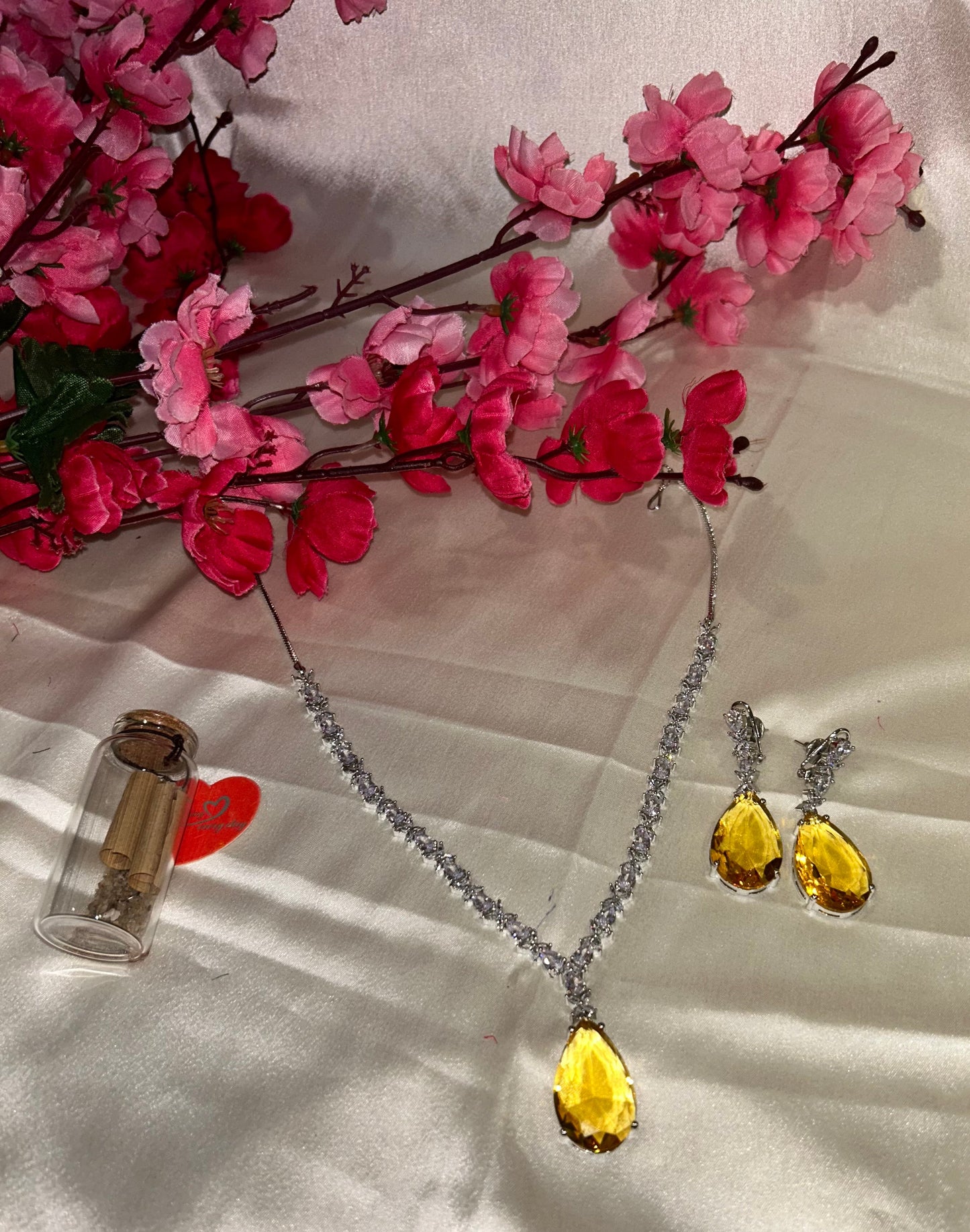 Deepika yellow pendant necklace