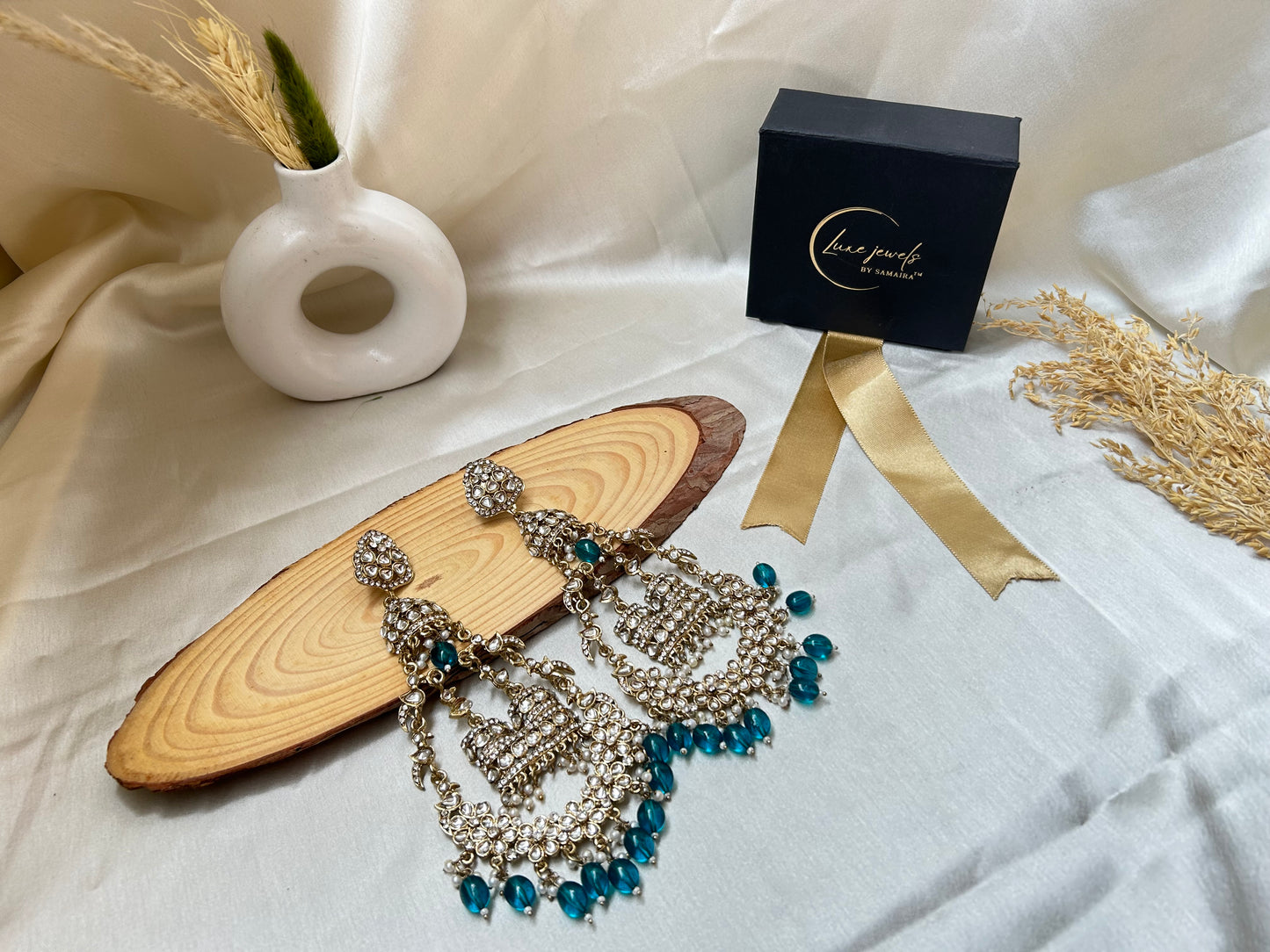Aadhya Rama Blue  chandbalis