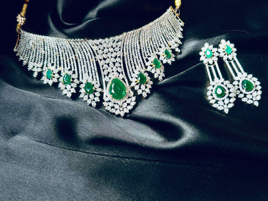 Vincy emerald necklace