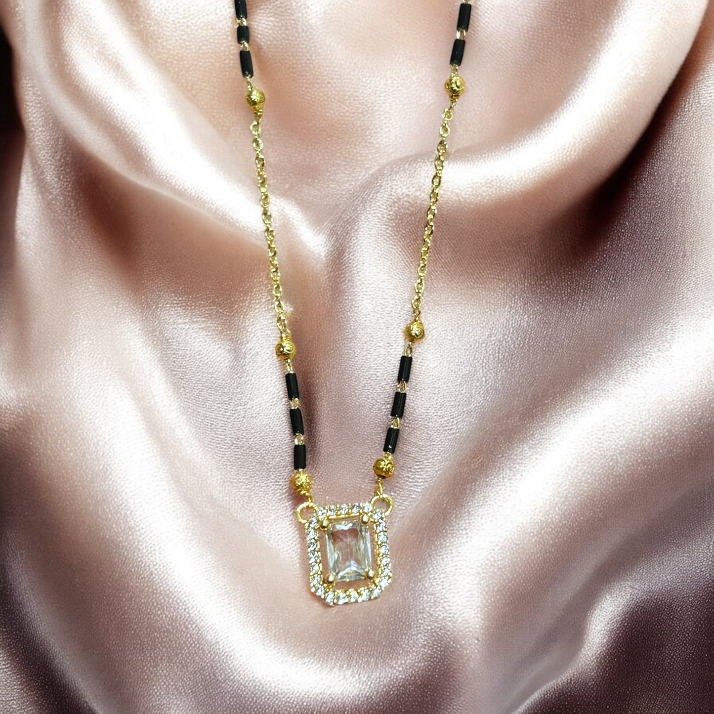 Sapphire Muse mangalsutra