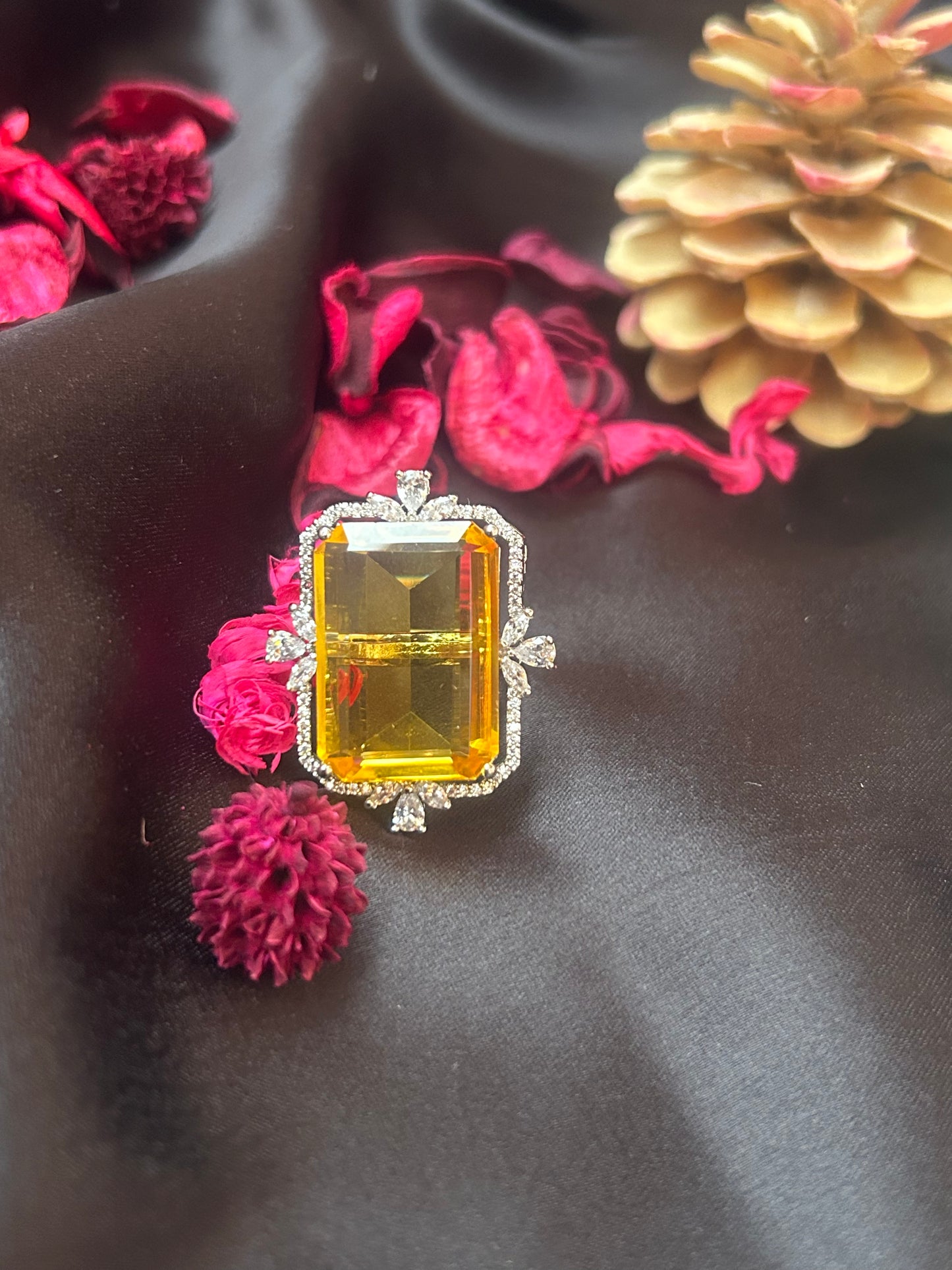 Alisha yellow ring