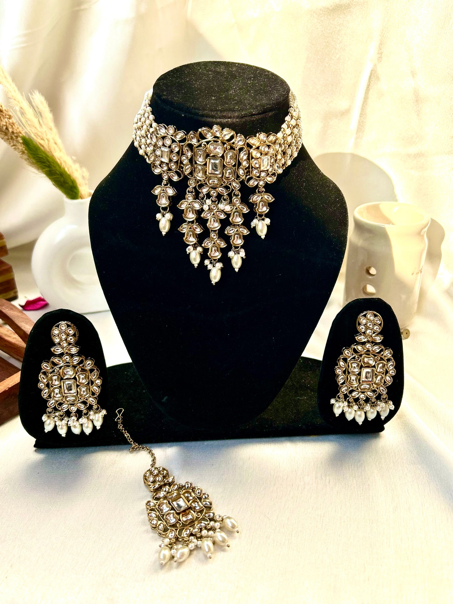 Diana ivory kundan necklace tika set
