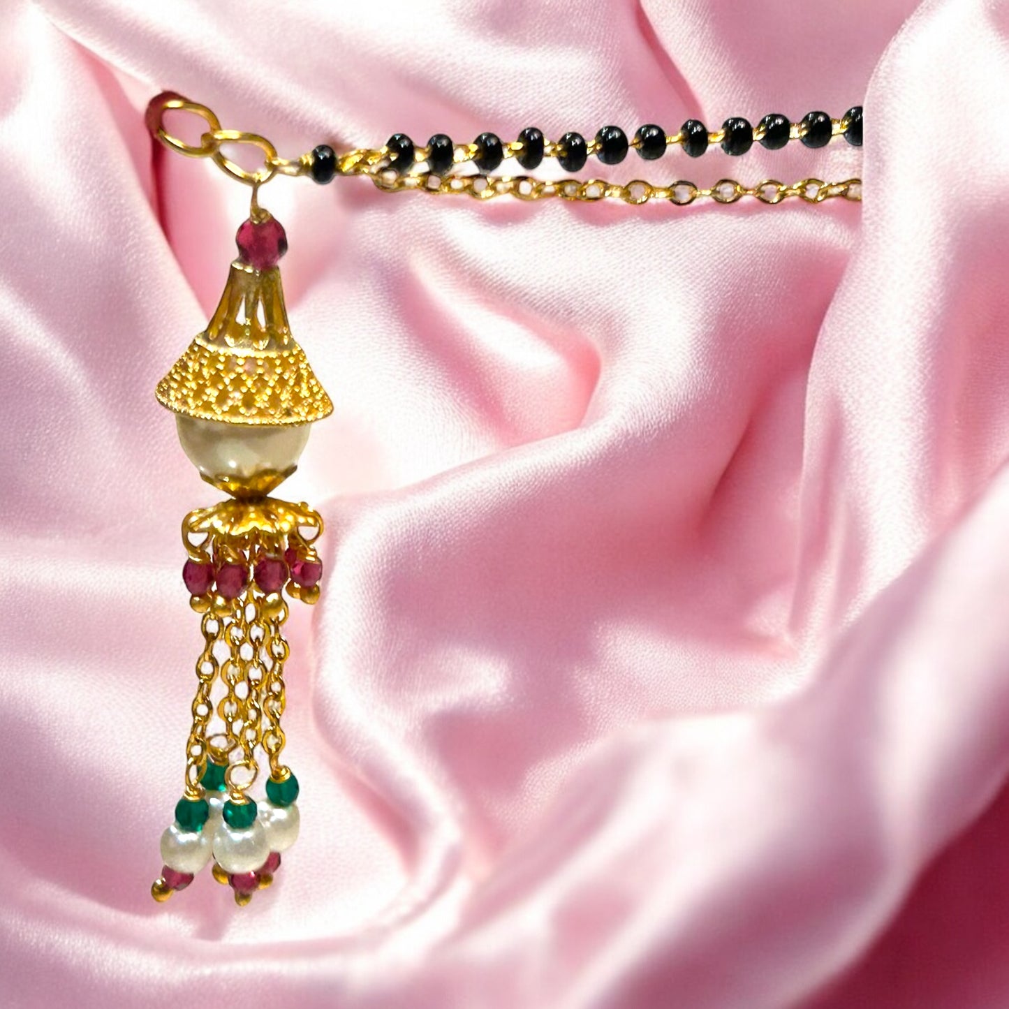 Aura Luxe Hand Mangalsutra