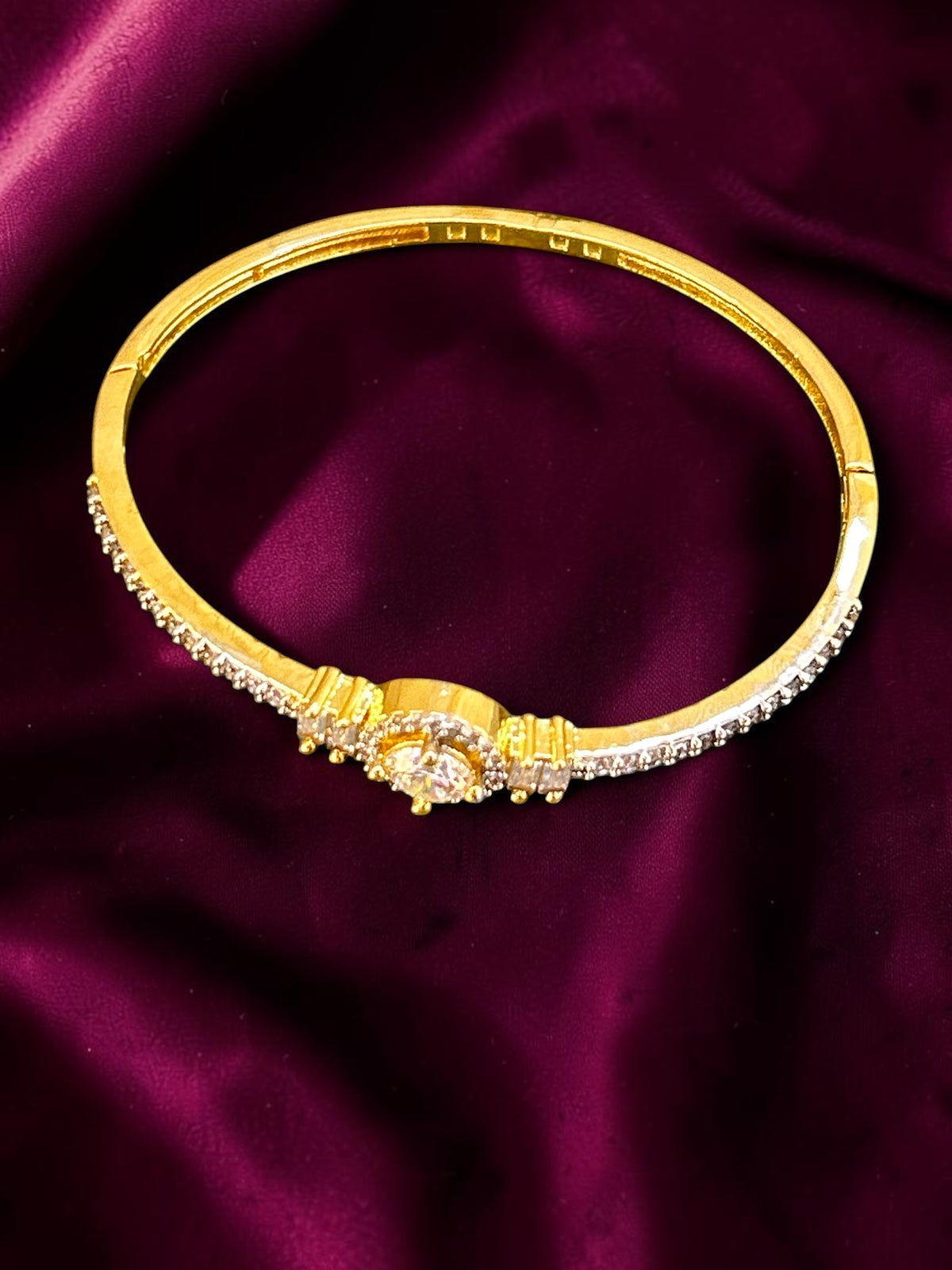 Aayra Golden Bracelet