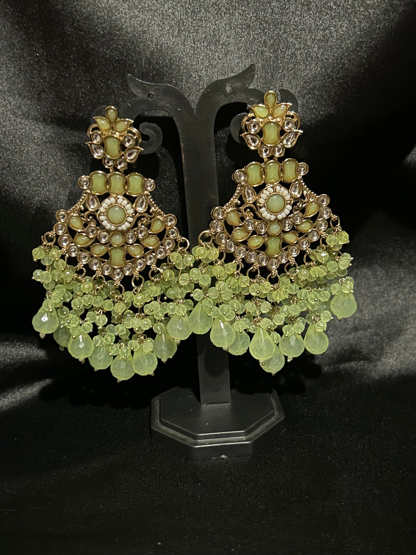Arushi Green chandbali
