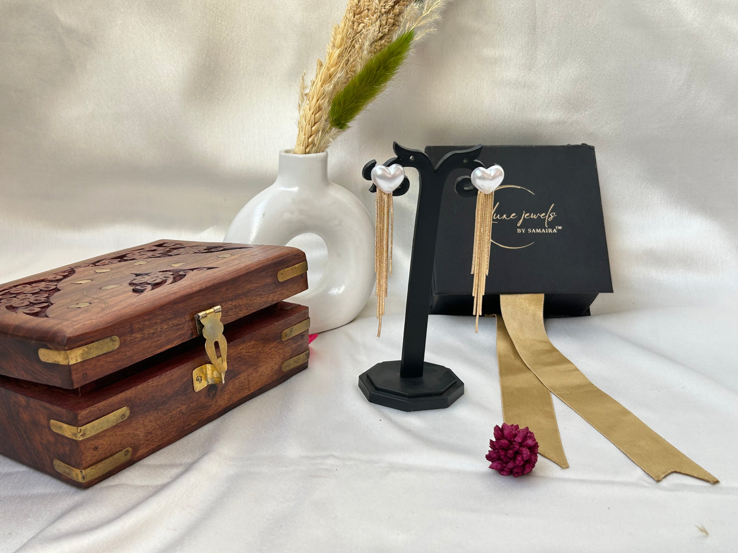 kanal golden pearl earrings